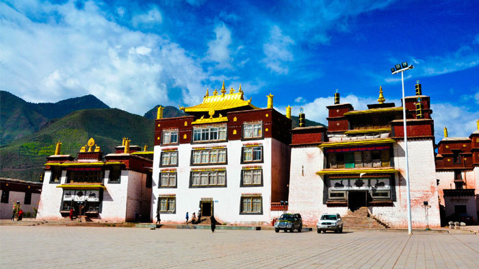  Galden Jampaling Monastery 