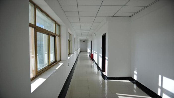 Quiet Corridor in Ali Jinyan’an Hotel