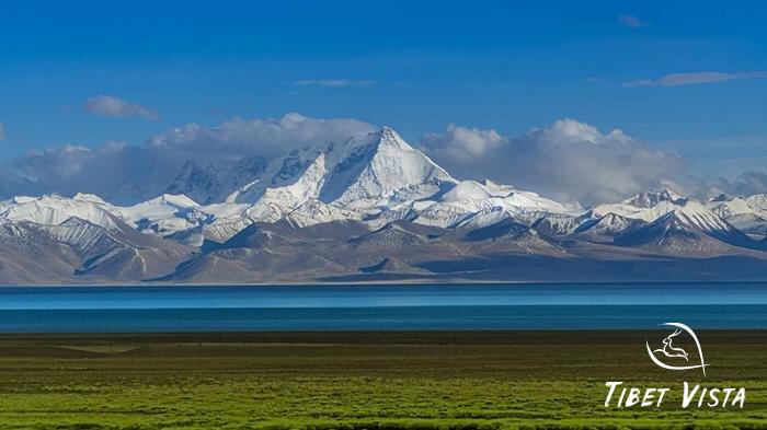 nyenchen tangula mountain