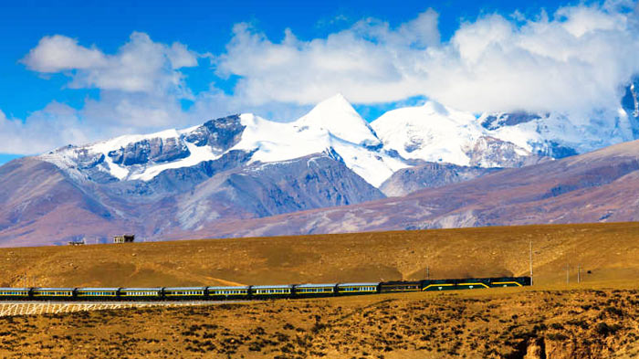 Nianqing Tanggula Mountain and  Lhasa Nagchu train