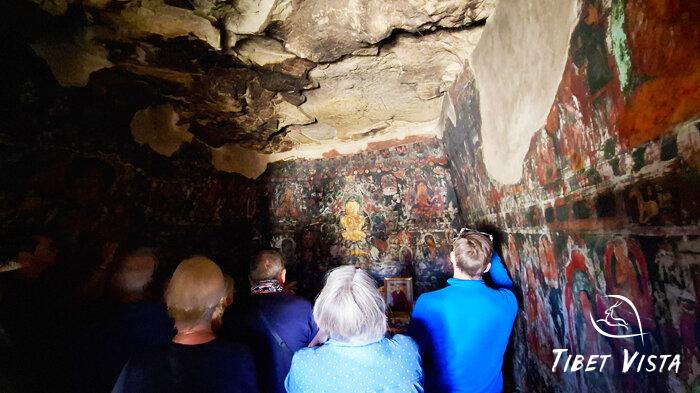 Piyang Cave Paintings in Ngari