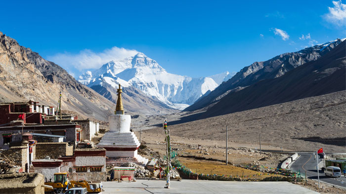 The well-paved asphalt road leading to Rongbuk Monastery