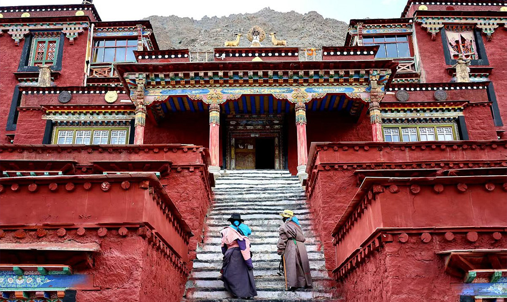 Dirapuk Monastery