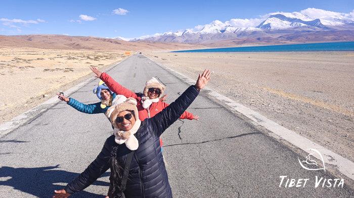 Well-paved road to from Lhasa to Lake Manasarovar