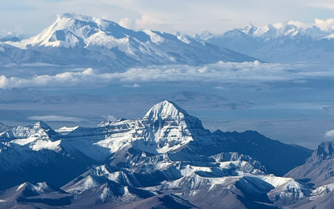Flight to Mount Kailash: 3 Possible Ways to Reach Mount Kailash by Air