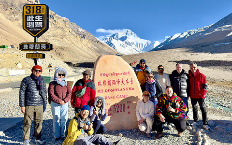 Mount Everest in Early Spring 2026/2027: Clear Views & Stunning Scenery