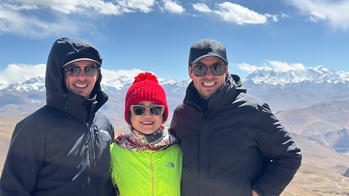 Great views of Mount Everest from Gawula Mountain Pass