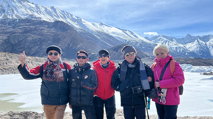 Spring is a great season hiking in Nyingchi