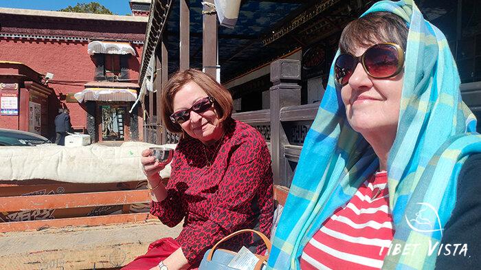 Enjoy a tea break during your Tibet journey