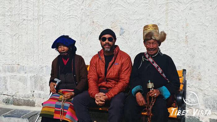 Pictures with local Tibetan