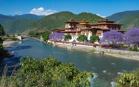 Best Time to Visit Bhutan in 2026: Seasonal Highlights, Festivals, and Outdoor Adventures