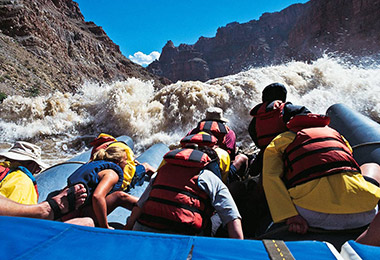 Bhutan water rafting tour