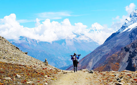 Trekking Bhutan VS Nepal: should I trek in Bhutan or Nepal?
