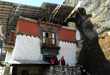 Choedrak Monastery, a place where Guru Rinpoche meditated.