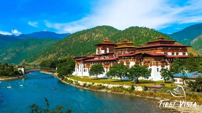 Punakha Dzong in October