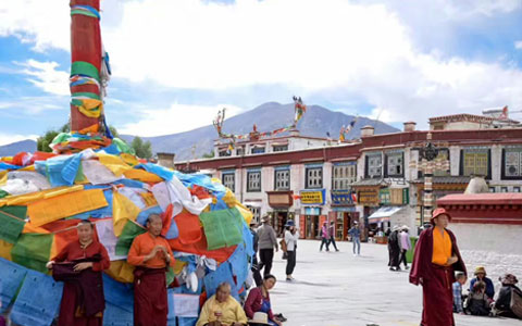 12-Day Guangzhou Xi’an Lhasa Nepal Cultural Tour