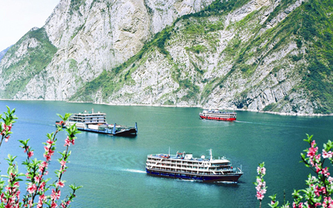 16 Days China & Tibet Discovery Tour with Yangtze River Cruise