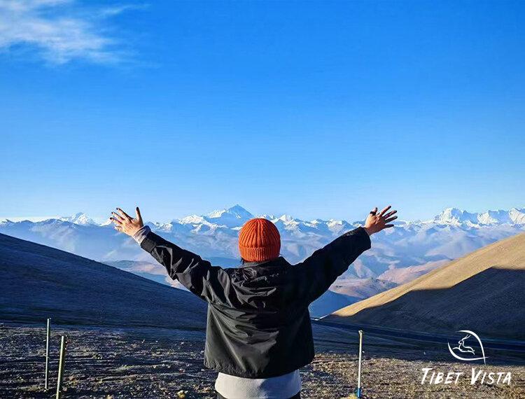 journey to everest base camp in tibet