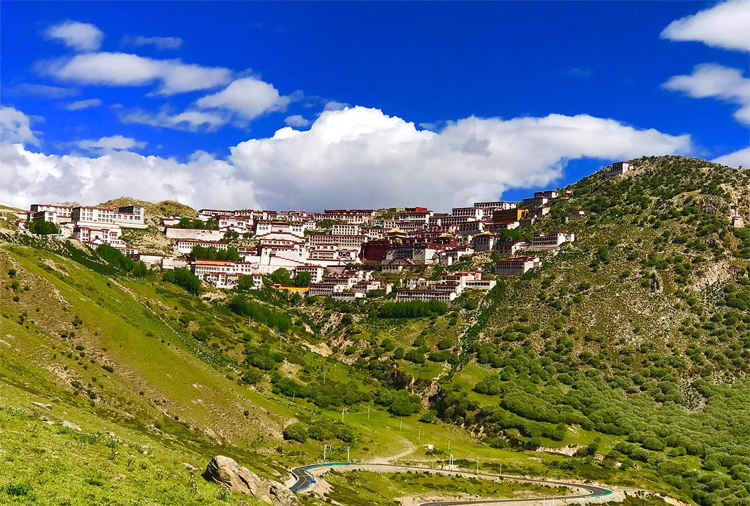 Ganden Monastery tour