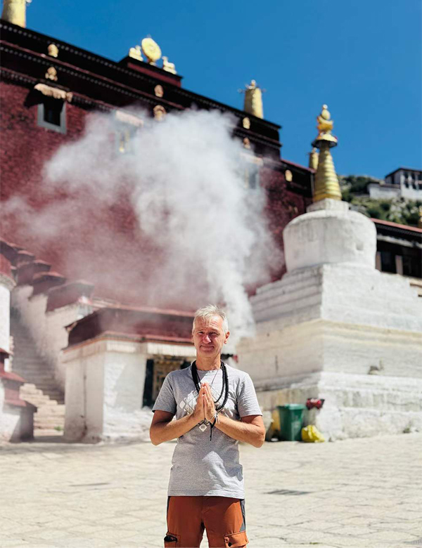 Ganden Monastery tour