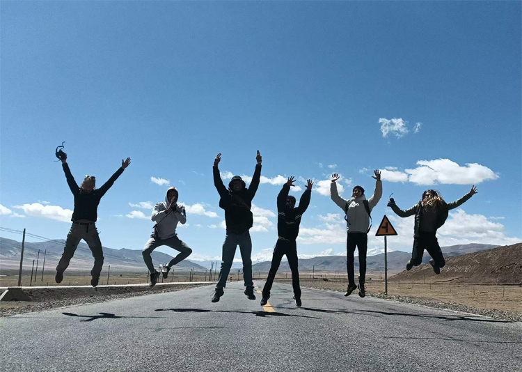 From Lhasa to Everest