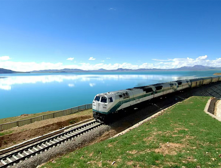Take the train to Tibet