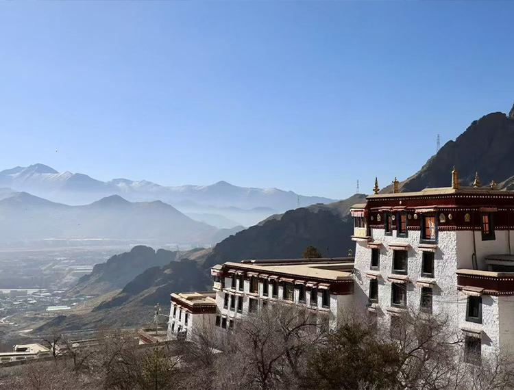drepung monastery