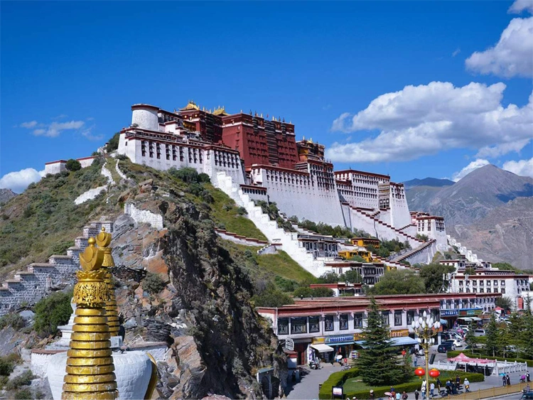visit the magnificent Potala Palace
