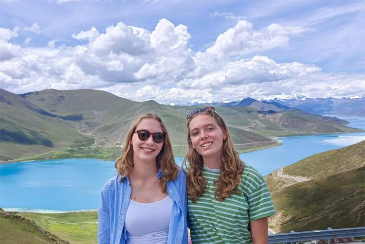 Yamdrok Lake