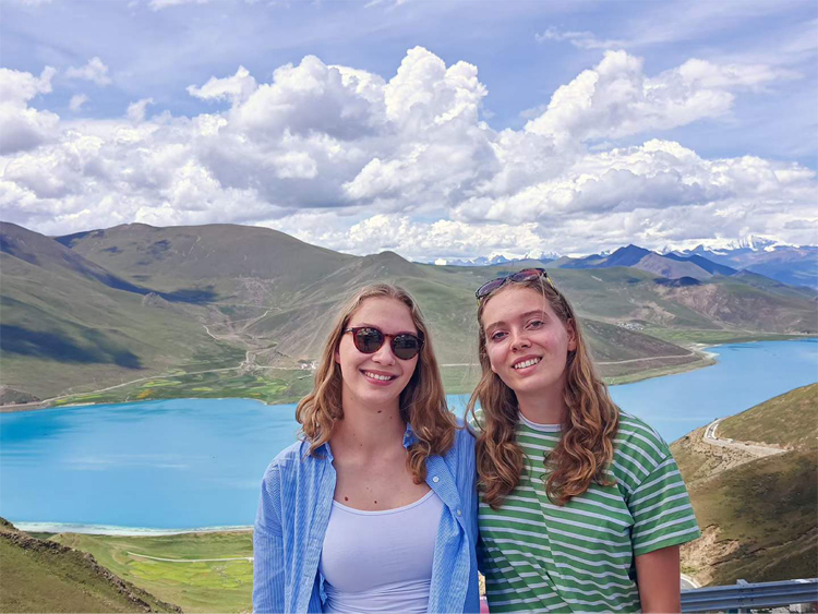 Yamdrok Lake