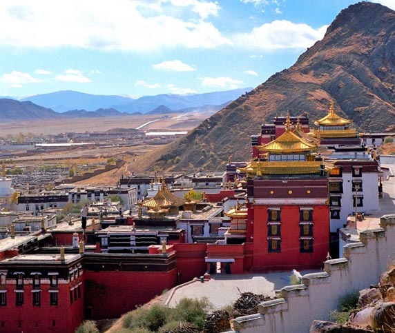 View of Tashilunpo Monastery and Shigatse City