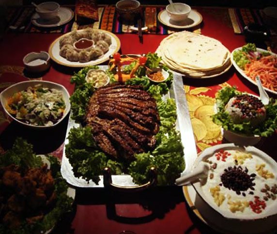 Enjoy Tibaten Dinnar in a Local Restaurant