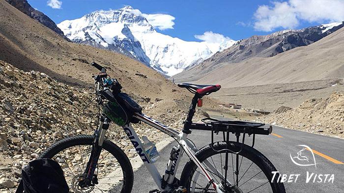 Bike to Everest Base Camp in Tibet