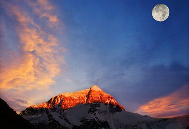 If the weather is good, you can shoot the magnificent Mt. Everest at sunset.