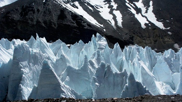 rongbuk glacier around everest base camp in tibet