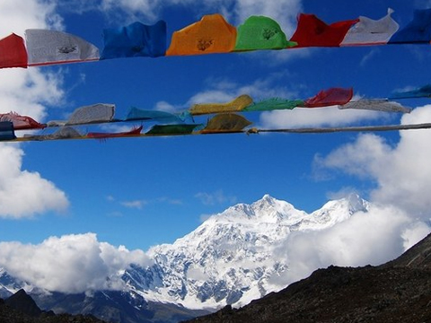 Mount Everest and Local Tibetan Culture