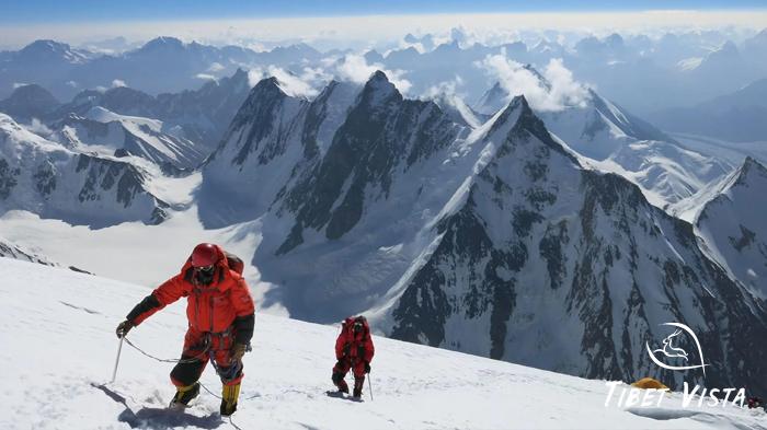 Climb Mount Everest from Tibet