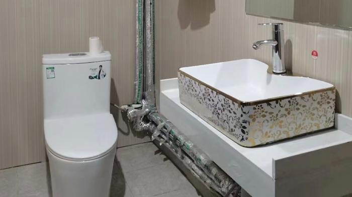 Rongbuk Hotel Private Bathroom