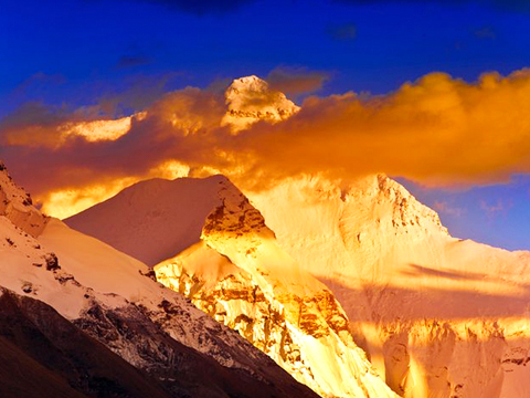 Mount Everest Sunset and Sunrise