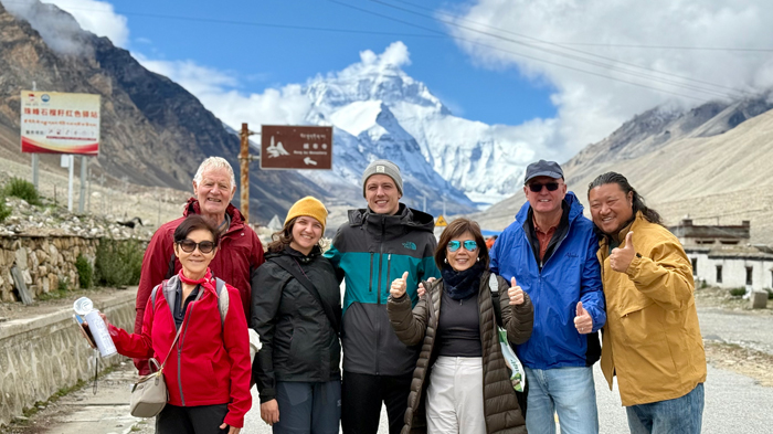 our guests took photos with mount everest in tibet ebc