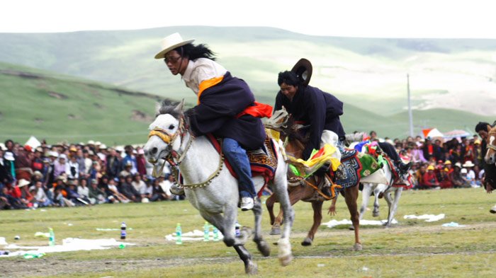 Litang Horse Racing Festival 