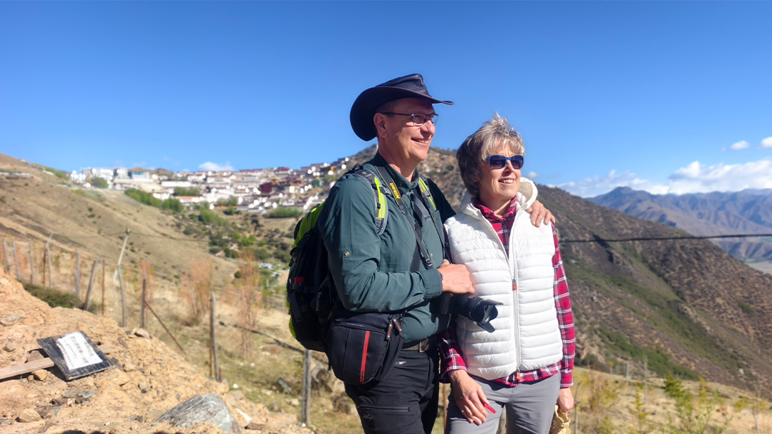 6 Days Lhasa to Drak Yerpa Meditation Tour in Shoton Festival