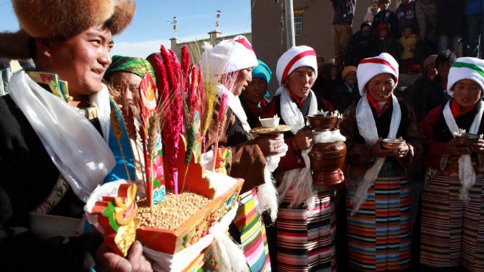 visit friends with qemar in Tibet new year