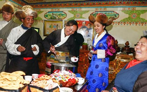 Tibetan Festival Custom