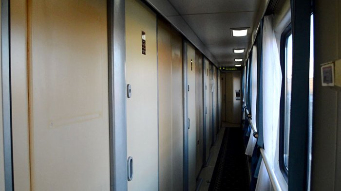 Corridor of soft sleeper cabin