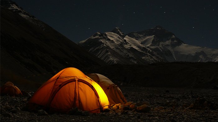 camping in Everest Base Camp