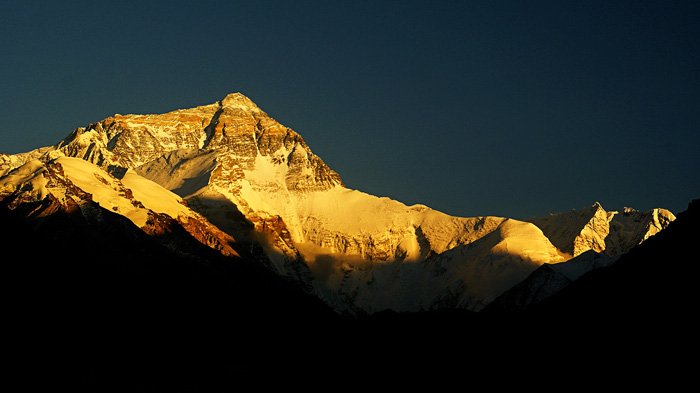 gloden summit of Mt.Everest