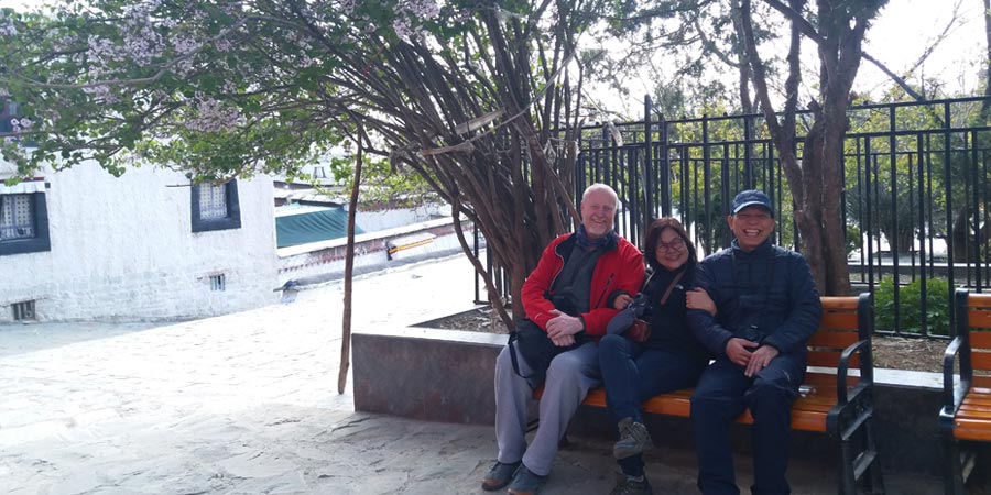 have a rest in tashilhunpo monastery