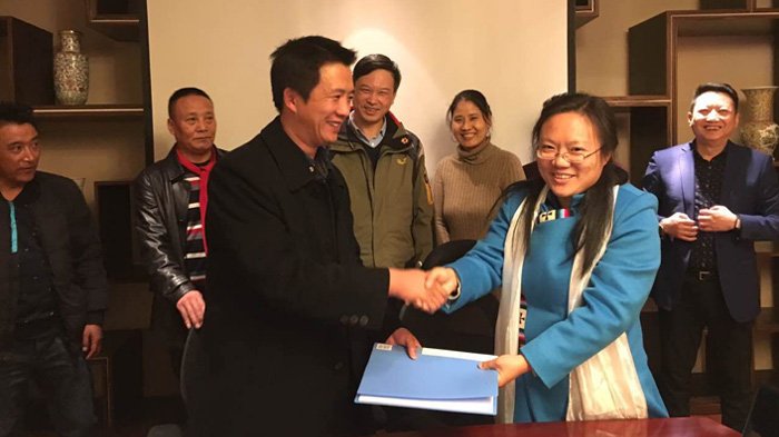 signing ceremony between Tibet Vista and Gyantse Tourism Bureau