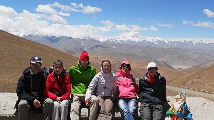 viewing platform of Mt. Everest in tingri county